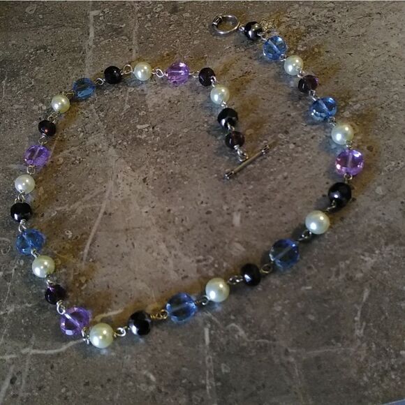 Necklace-blue, purple and pearl beads - Picture 3 of 5